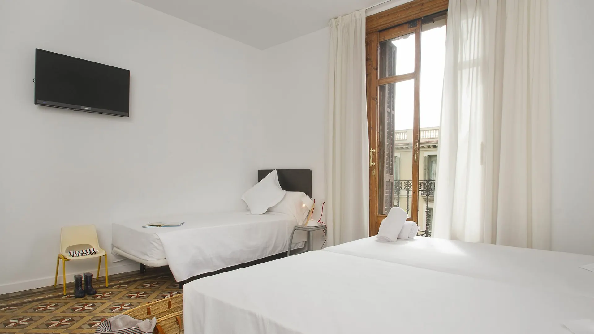 Casa de hóspedes Som Nit Triomf Hotel Barcelona