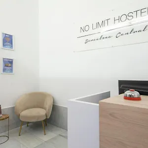 No Limit Central Hostel