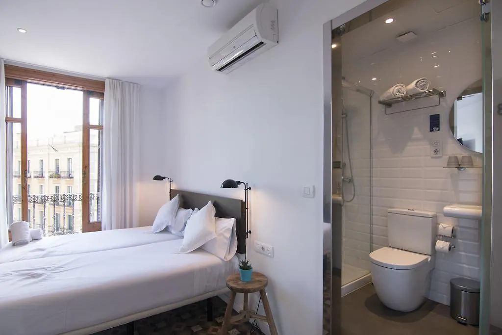 Hotel Som Nit Triomf Barcelona Pensión