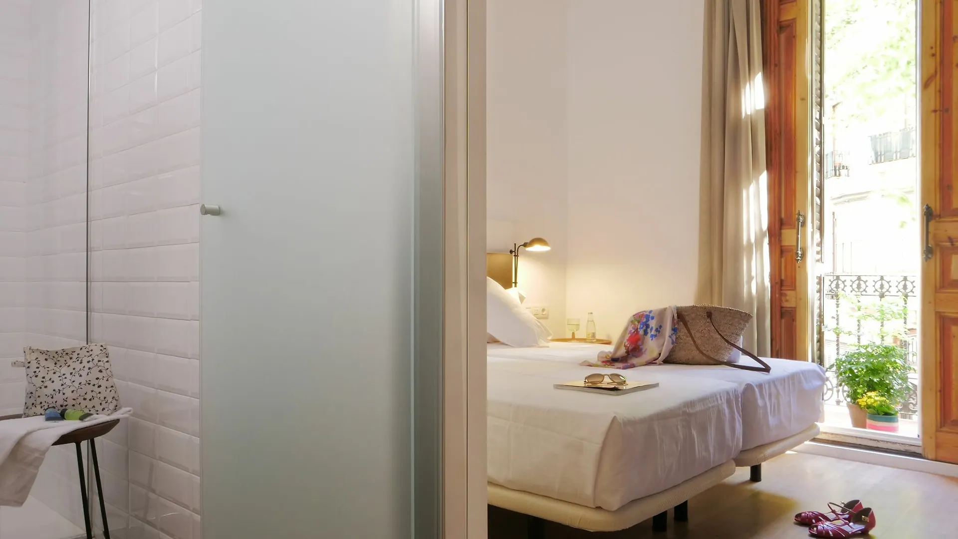 Hotel Som Nit Triomf Barcelona España