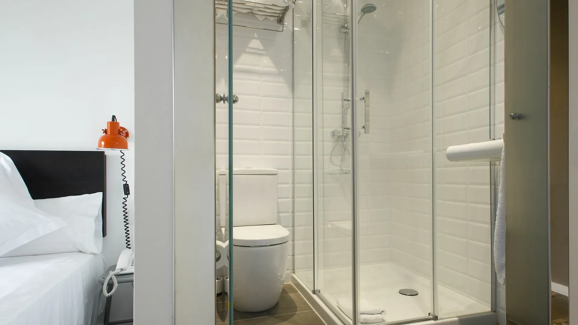 Hotel Som Nit Triomf Barcelona 3*,  España