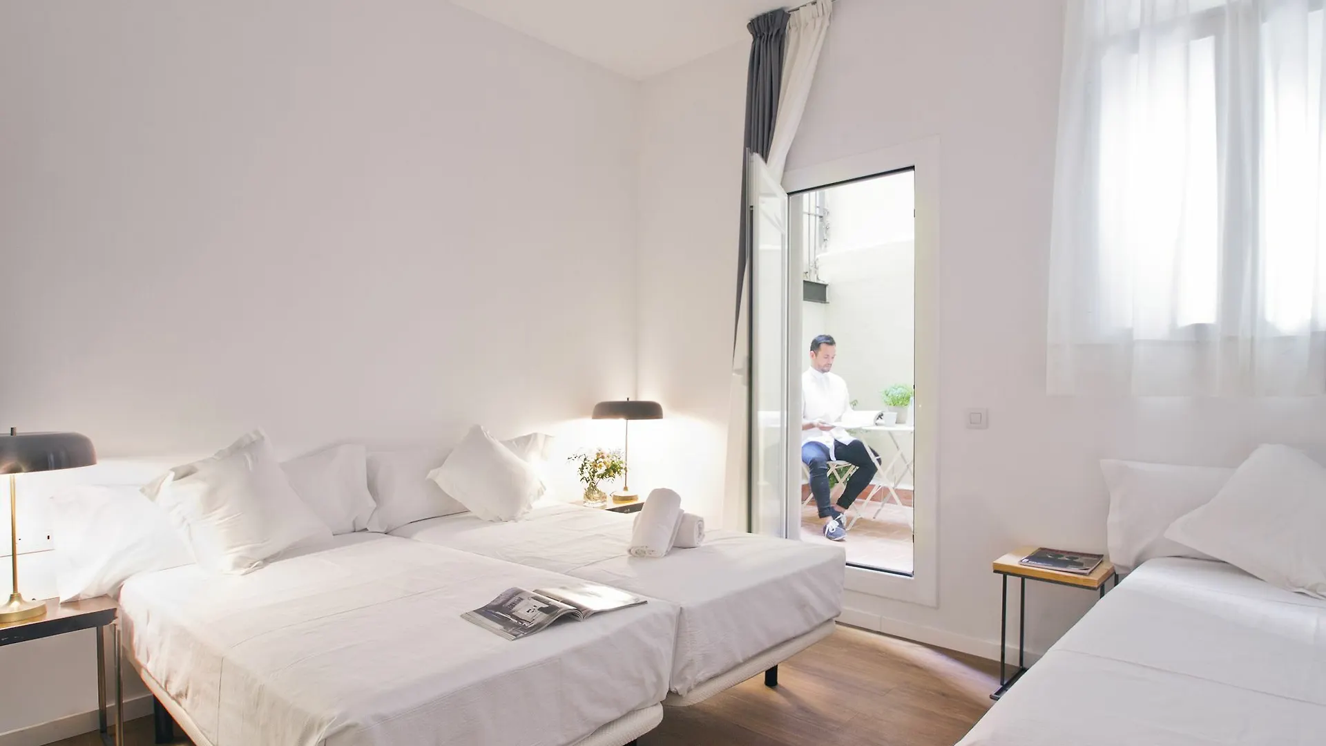 Hotel Som Nit Triomf Barcelona Pensión